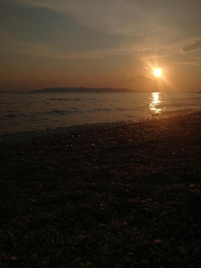 Apartment None Makarska Bagian luar foto